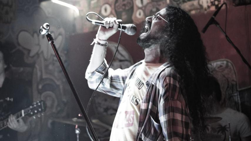 Sergio Hernández, el fresas cantando en manizales