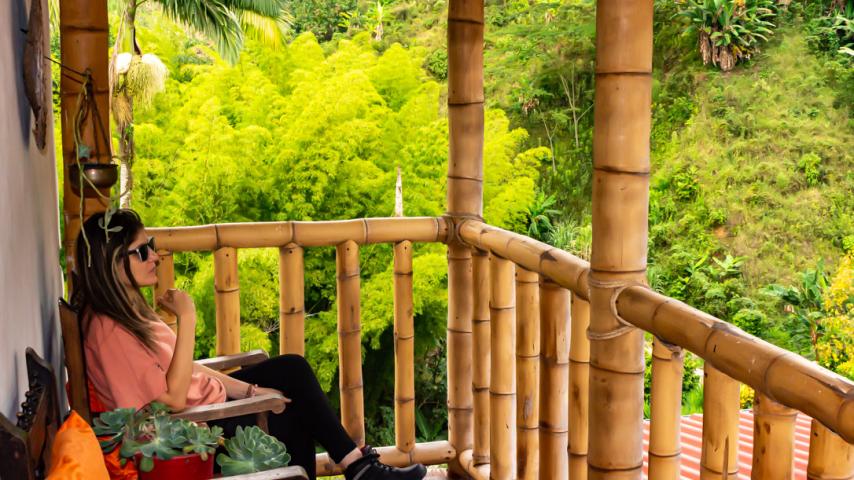 Shalom, bosque natural, bambú, habitaciones múltiples, sencillas y VIP. cerca a Neira