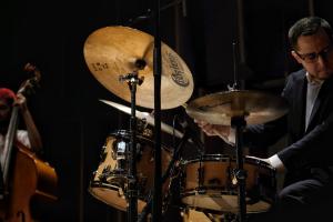 Diego Oyola - Jazz Drummer - Jazzista Colombiano